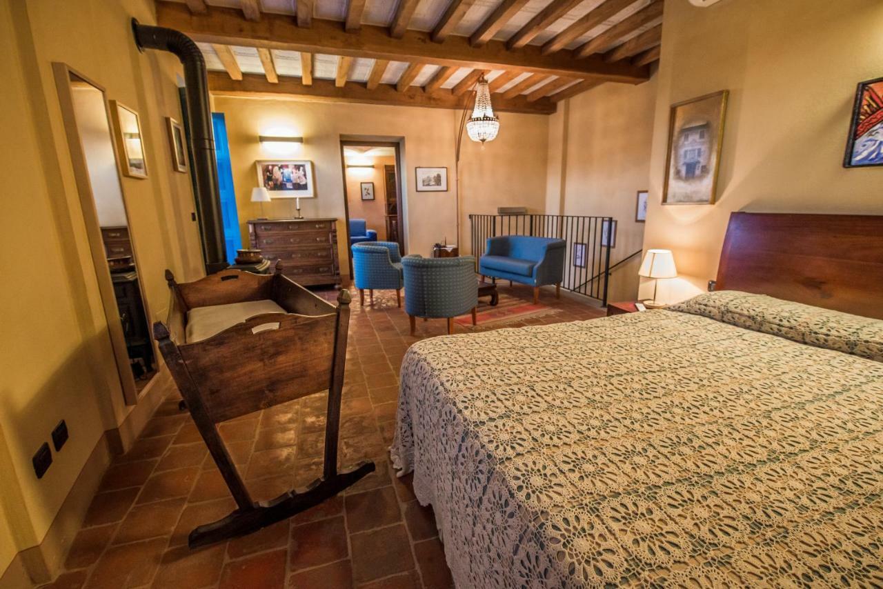 Albergo Ristorante Garibaldi Cisterna dʼAsti المظهر الخارجي الصورة