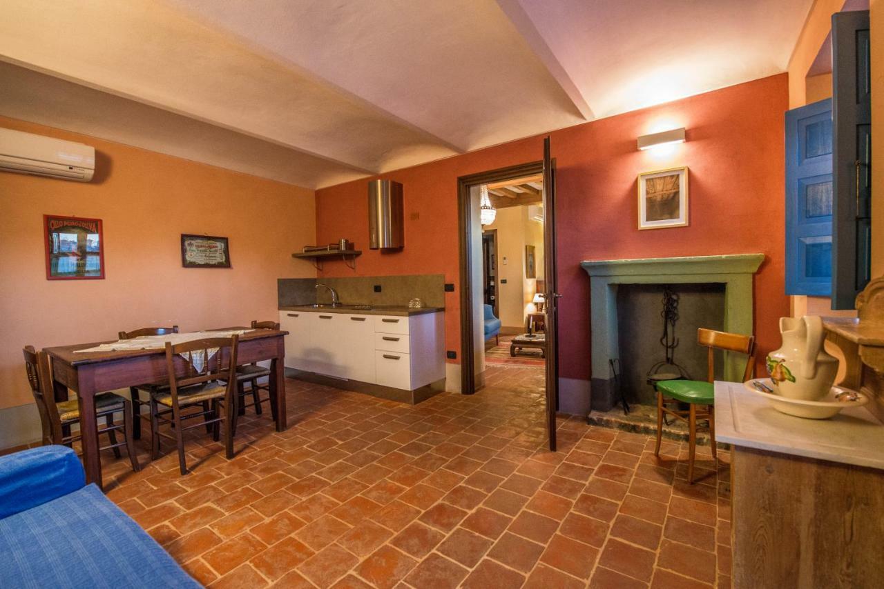 Albergo Ristorante Garibaldi Cisterna dʼAsti المظهر الخارجي الصورة