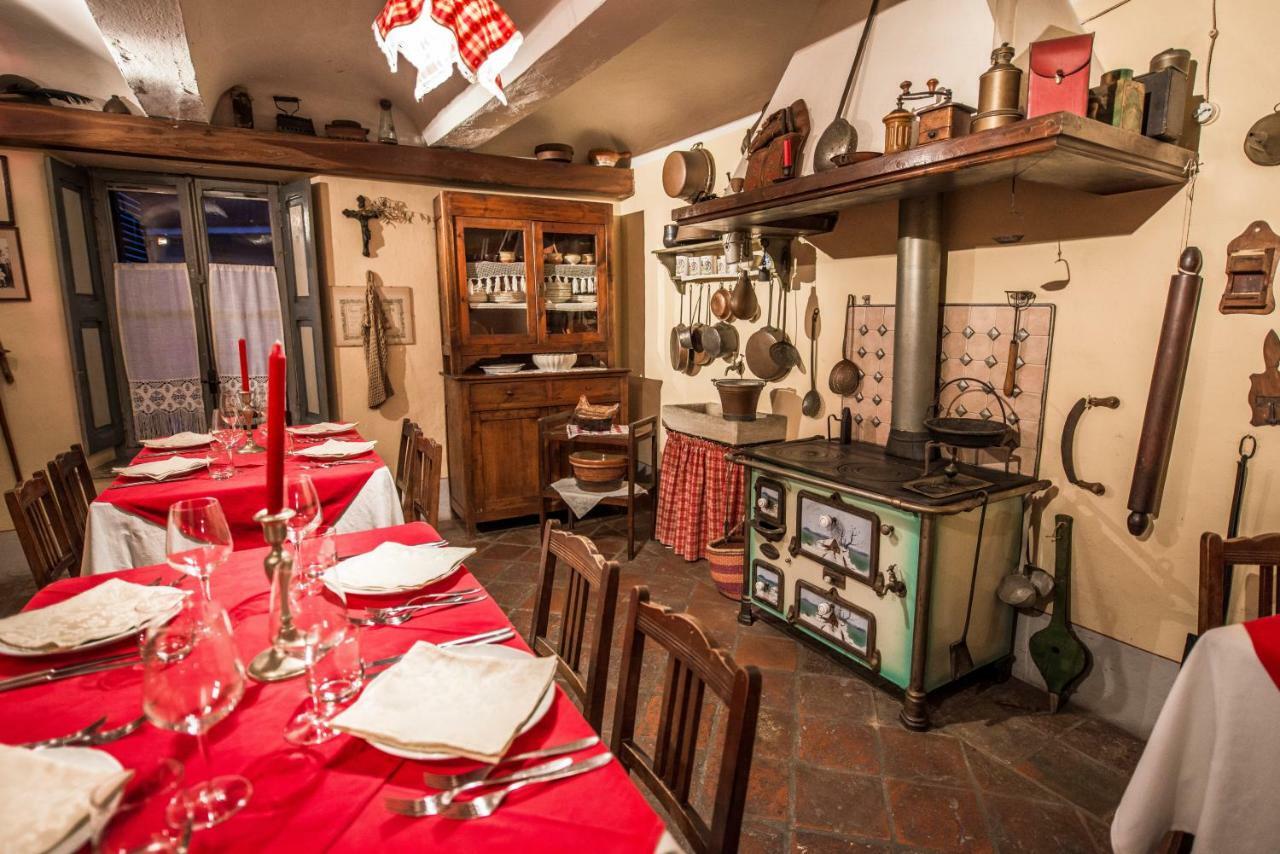 Albergo Ristorante Garibaldi Cisterna dʼAsti المظهر الخارجي الصورة