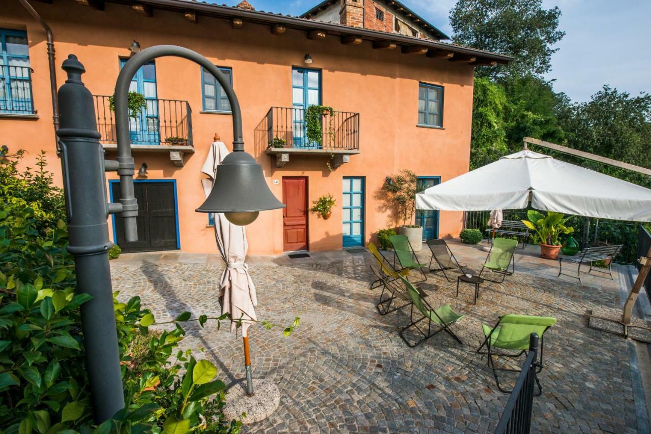 Albergo Ristorante Garibaldi Cisterna dʼAsti المظهر الخارجي الصورة